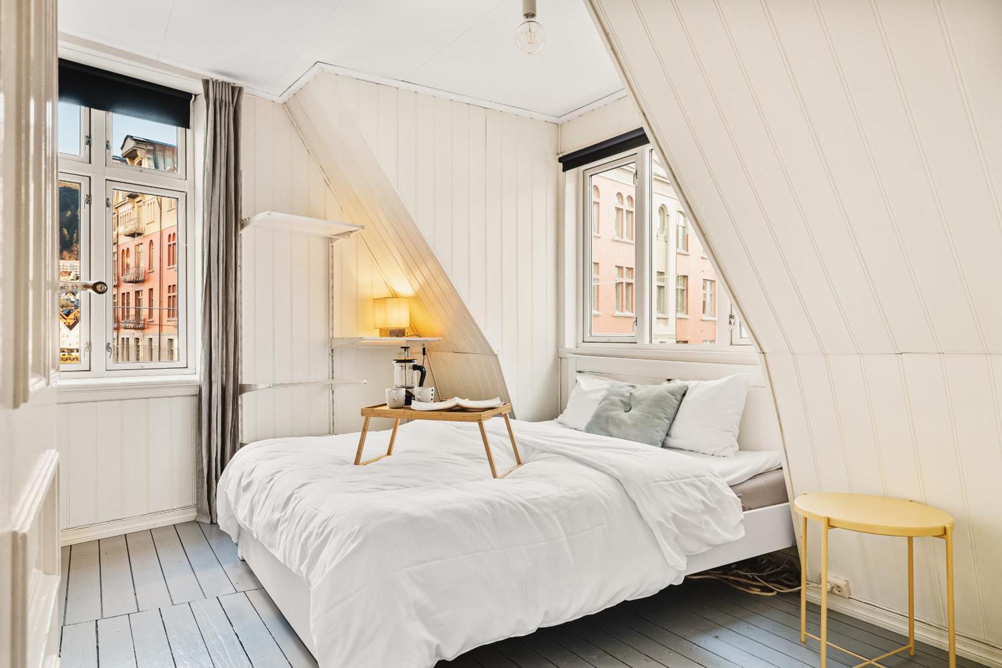 Live In Historic Building - View To Bryggen Apartment Bergen Bagian luar foto